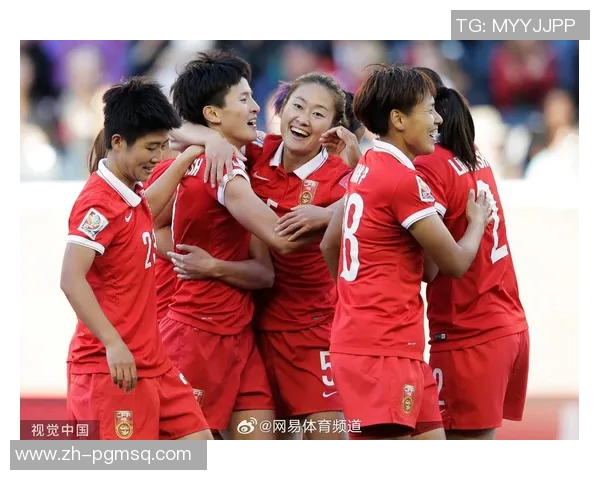 澳大利亚女足国脚与妻子喜迎二胎五年前已育有一女幸福加倍