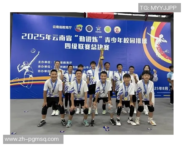 中国男排与日本男排激战正酣谁能在亚锦赛中夺得胜利荣耀 中国男排与日本男排激战正酣谁能在亚锦赛中夺得胜利荣耀